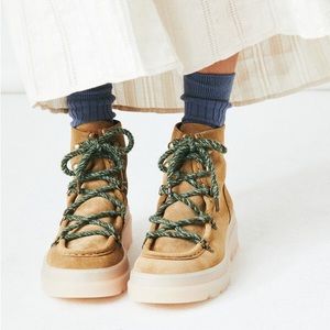 NAGUISA KAUS CHUNKY BOOTS - CAMEL